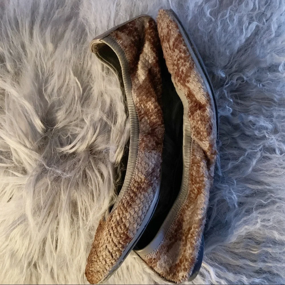 Tory Burch “Fur” Ballet Flats Size 8.5 EUC